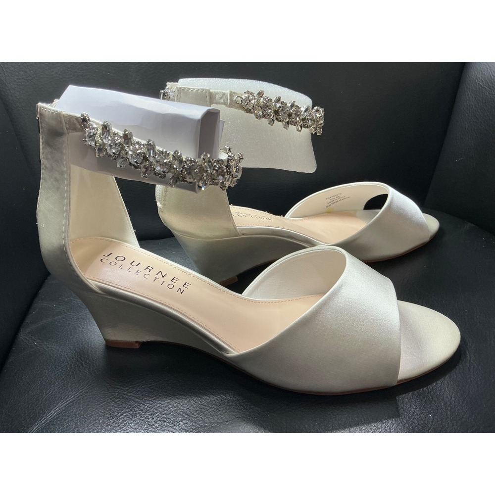 Journee Collection Connor Wedge Sandals Womens‎ 8.5 White Rhinestone